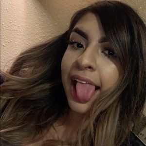 Meet your Posher, Carla